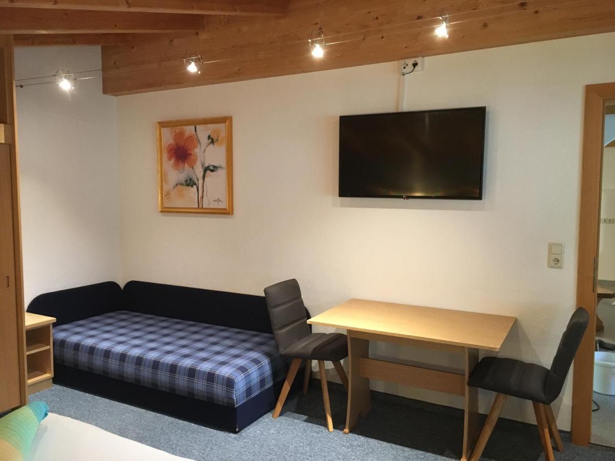 Peterlerhof Apartment Тукс Екстериор снимка