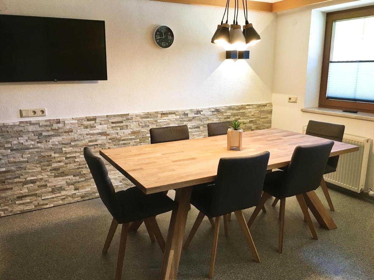 Peterlerhof Apartment Тукс Екстериор снимка