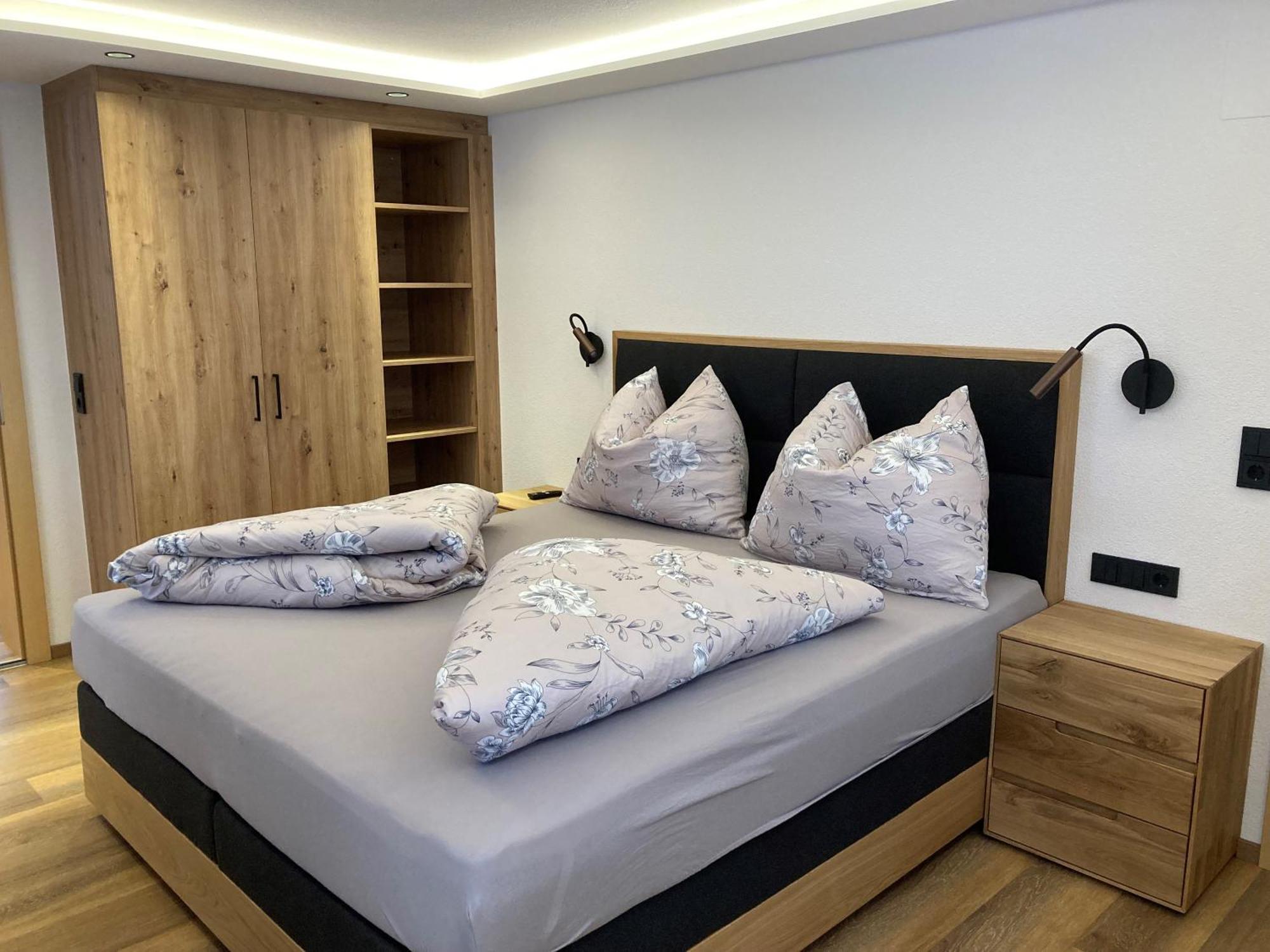 Peterlerhof Apartment Тукс Екстериор снимка